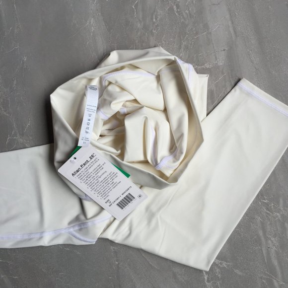 Lululemon Aligh Pants 25" Relaxed Leggings - Picture 5 of 10